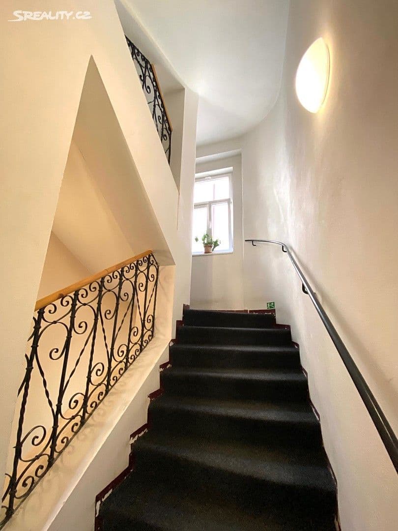 Prodej bytu 1+1 45 m², Moravská, Karlovy Vary, Karlovarský kraj Prodej bytu 1+1 45 m², Moravská, Karlovy Vary, Karlovarský kraj