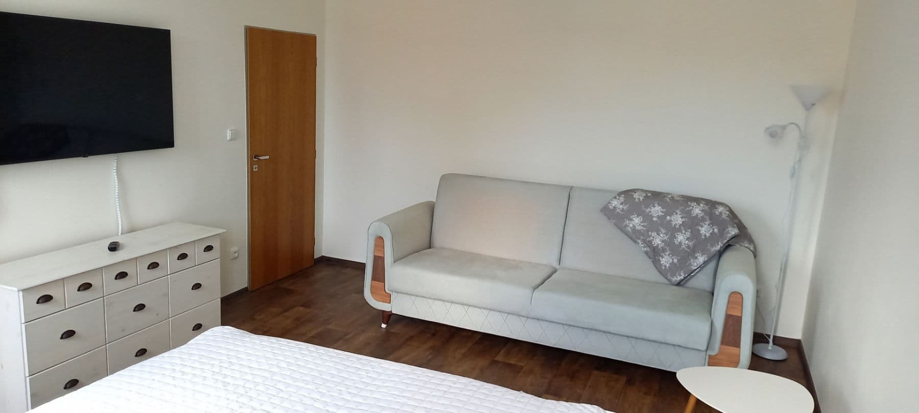 Prodej bytu 1+1 45 m², Moravská, Karlovy Vary, Karlovarský kraj Prodej bytu 1+1 45 m², Moravská, Karlovy Vary, Karlovarský kraj