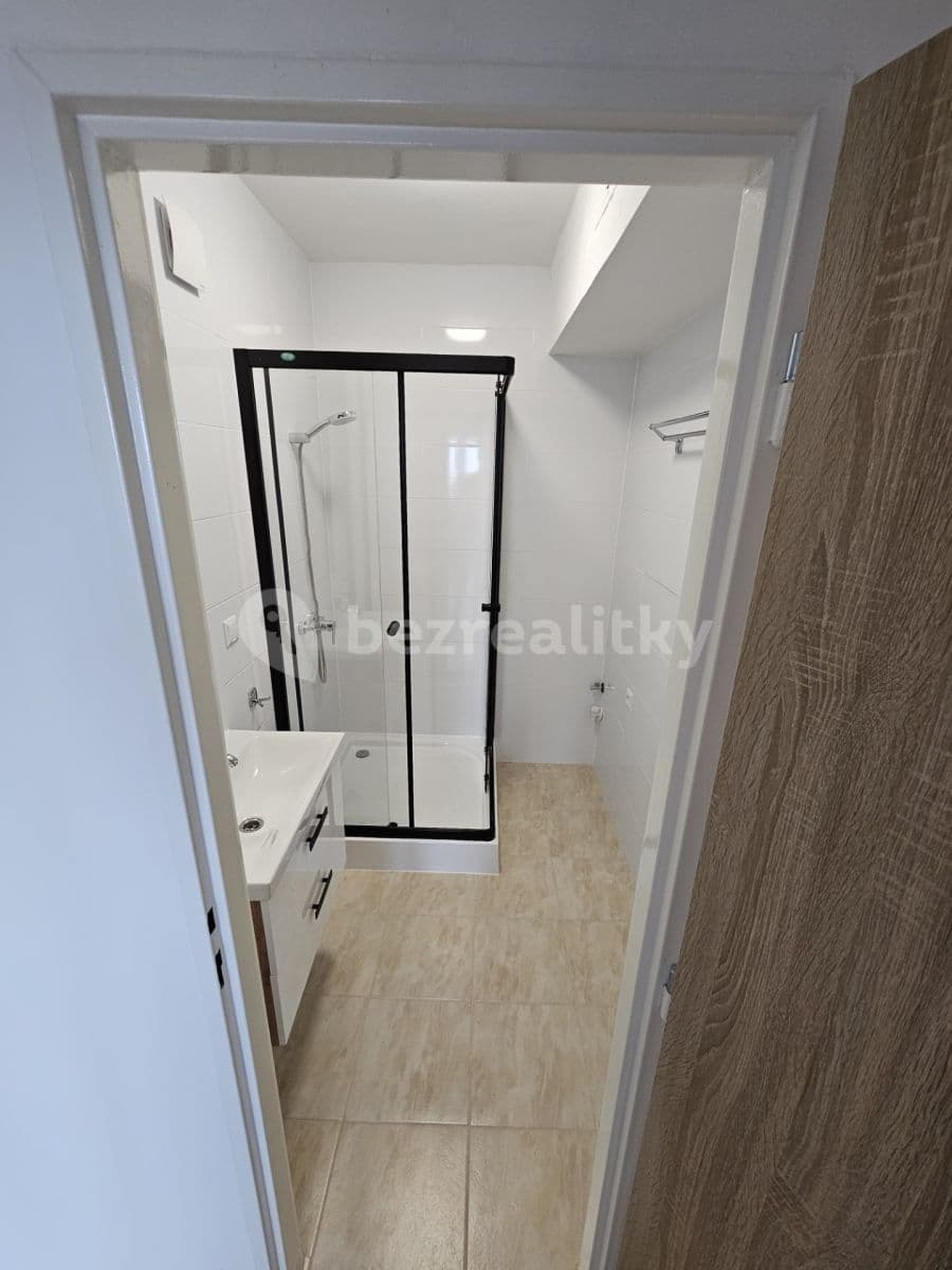 Pronájem bytu 2+1 60 m², Pod Dálnicí, Praha, Praha Pronájem bytu 2+1 60 m², Pod Dálnicí, Praha, Praha