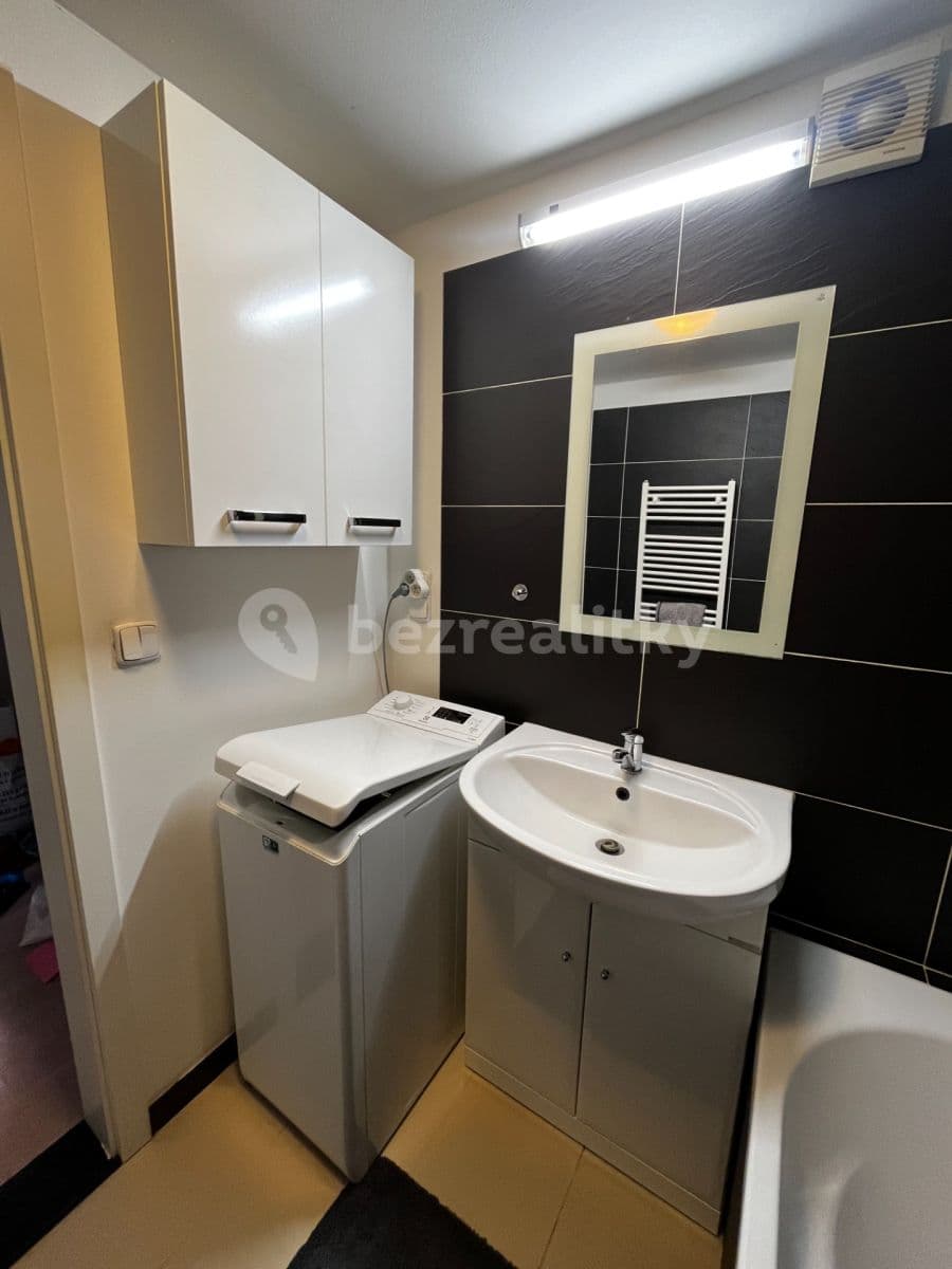 Pronájem bytu 3+kk 80 m², Křenová, Brno, Jihomoravský kraj Pronájem bytu 3+kk 80 m², Křenová, Brno, Jihomoravský kraj