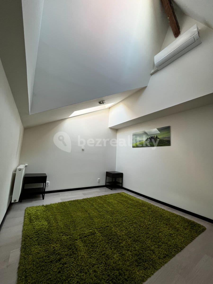 Pronájem bytu 3+kk 80 m², Křenová, Brno, Jihomoravský kraj Pronájem bytu 3+kk 80 m², Křenová, Brno, Jihomoravský kraj