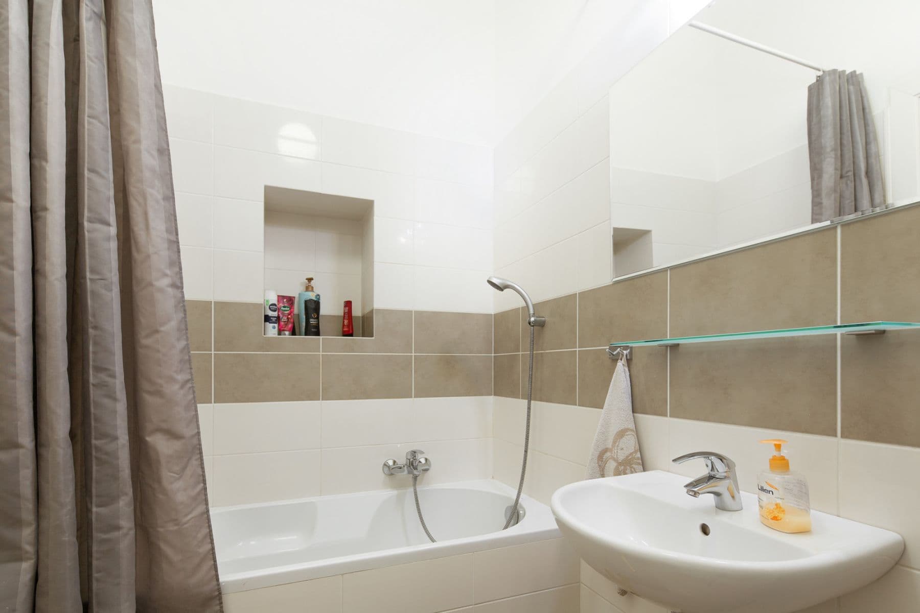 Pronájem bytu 89 m², Maiselova, Praha, Praha Pronájem bytu 89 m², Maiselova, Praha, Praha