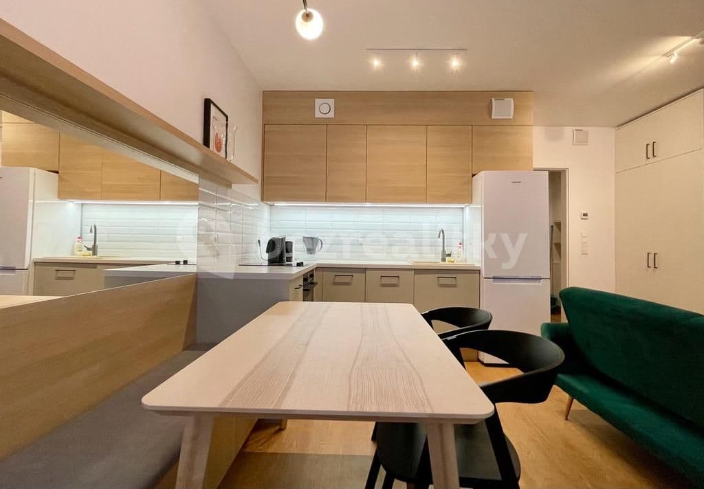 Pronájem bytu 1+kk 40 m², U Pergamenky, Praha, Praha Pronájem bytu 1+kk 40 m², U Pergamenky, Praha, Praha