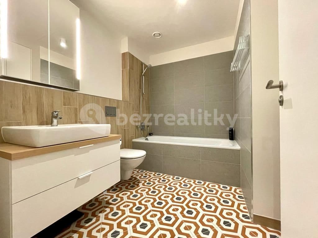 Pronájem bytu 1+kk 40 m², U Pergamenky, Praha, Praha Pronájem bytu 1+kk 40 m², U Pergamenky, Praha, Praha
