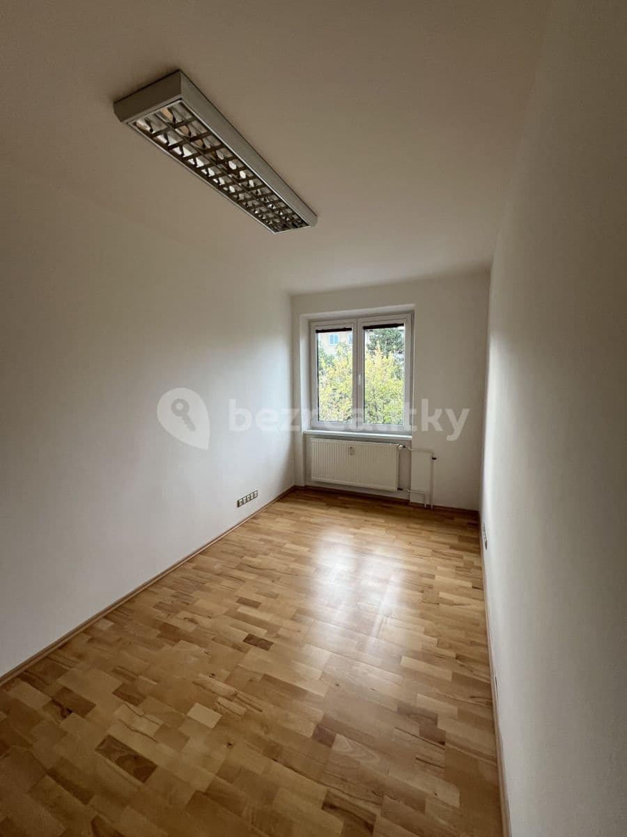 Pronájem bytu 3+kk 65 m², Michelangelova, Praha, Praha Pronájem bytu 3+kk 65 m², Michelangelova, Praha, Praha