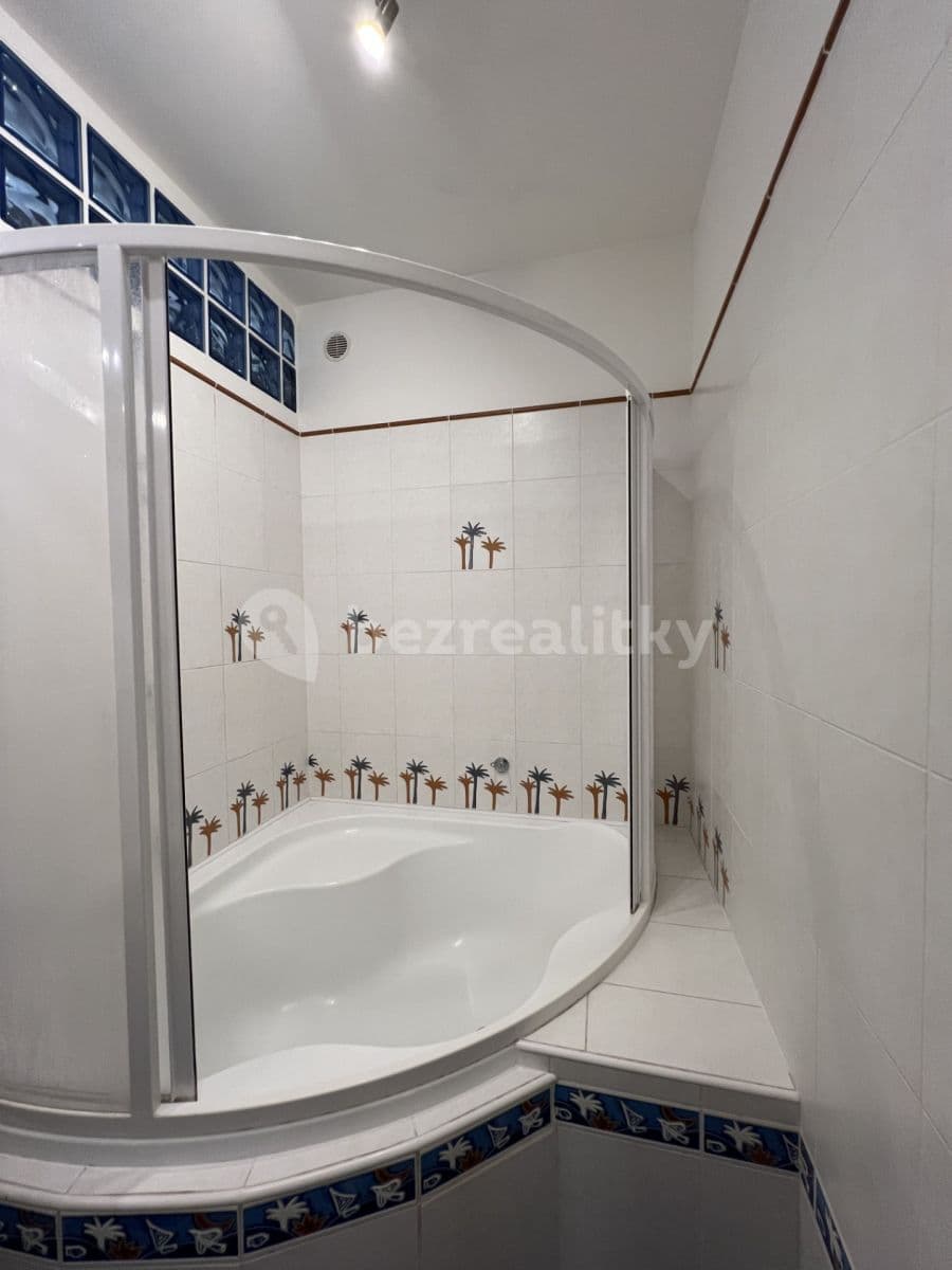 Pronájem bytu 3+kk 65 m², Michelangelova, Praha, Praha Pronájem bytu 3+kk 65 m², Michelangelova, Praha, Praha