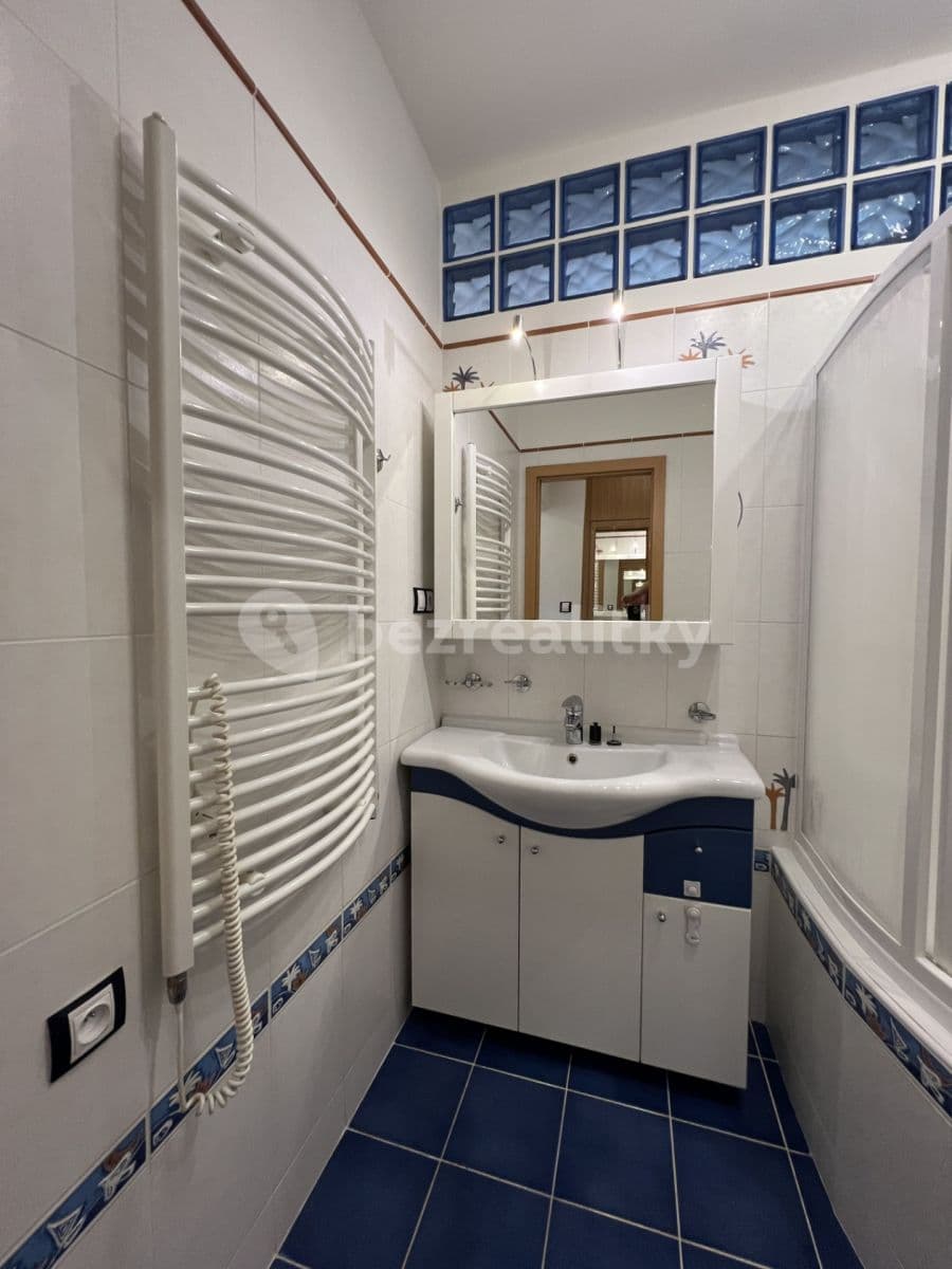 Pronájem bytu 3+kk 65 m², Michelangelova, Praha, Praha Pronájem bytu 3+kk 65 m², Michelangelova, Praha, Praha
