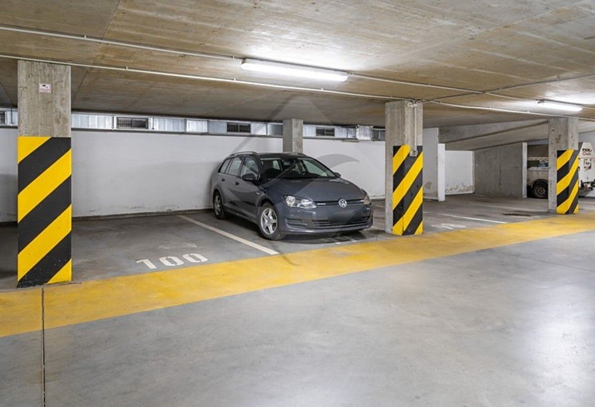 Prodej bytu 15 m², Elektrárenská, Praha, Praha Prodej bytu 15 m², Elektrárenská, Praha, Praha