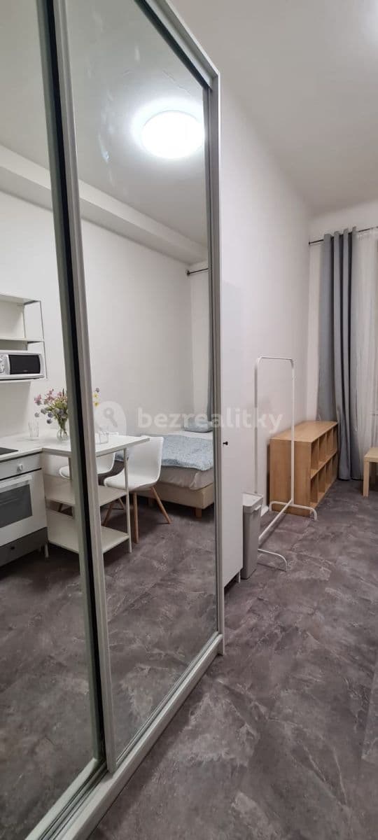 Pronájem bytu 1+kk 20 m², Na Výšinách, Praha, Praha Pronájem bytu 1+kk 20 m², Na Výšinách, Praha, Praha
