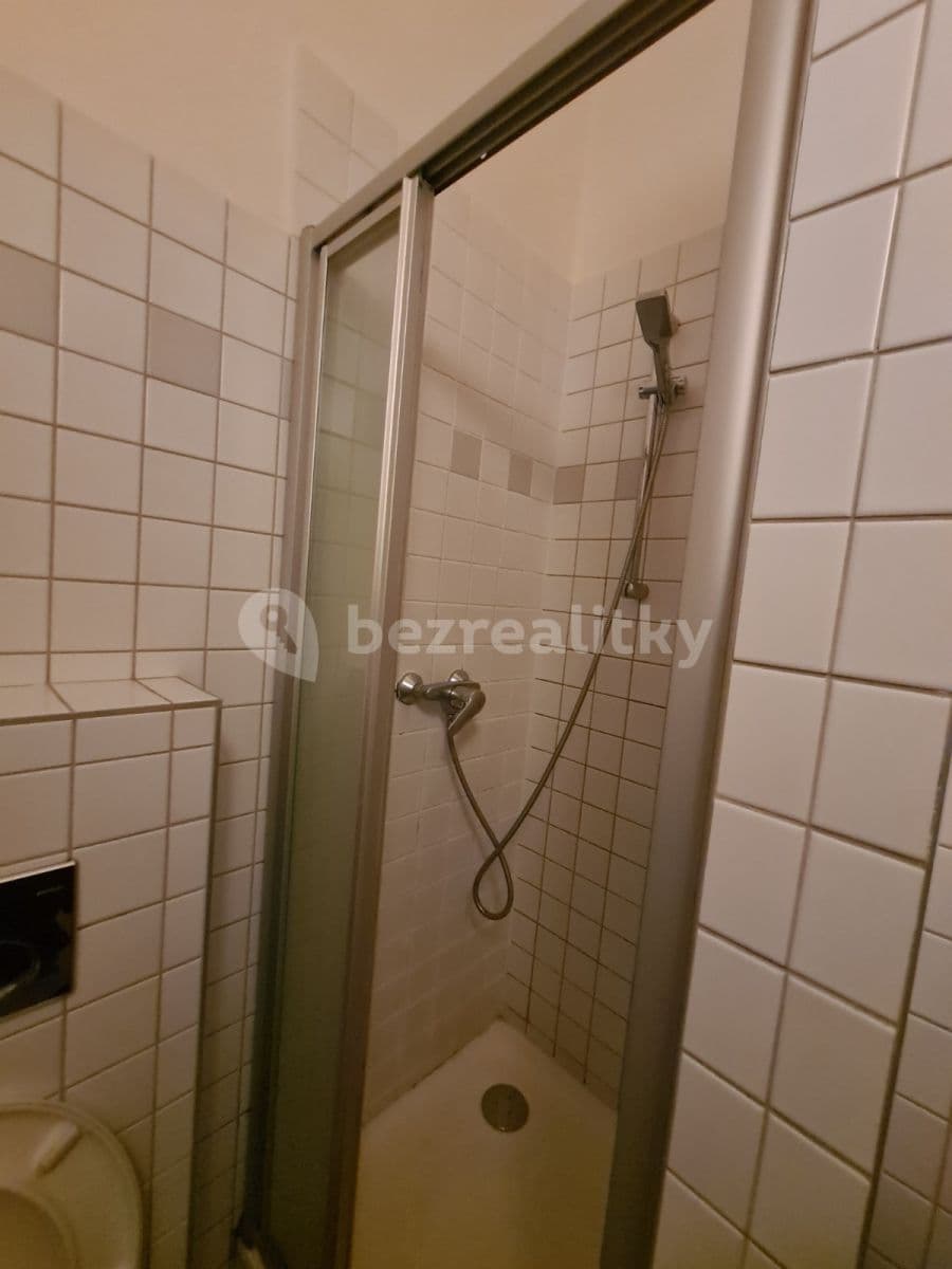 Pronájem bytu 1+kk 20 m², Na Výšinách, Praha, Praha Pronájem bytu 1+kk 20 m², Na Výšinách, Praha, Praha