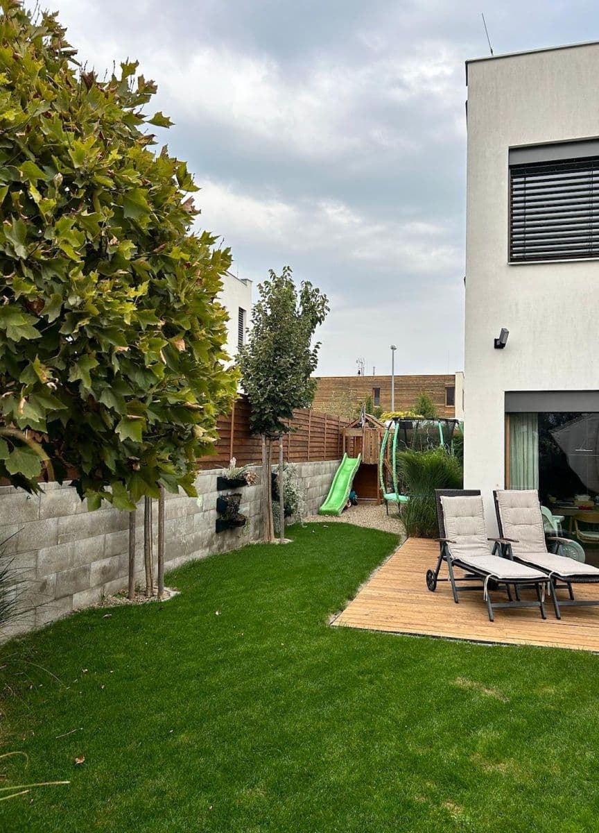 Prodej domu 124 m², pozemek 281 m², Třebízského, Líbeznice, Středočeský kraj Prodej domu 124 m², pozemek 281 m², Třebízského, Líbeznice, Středočeský kraj