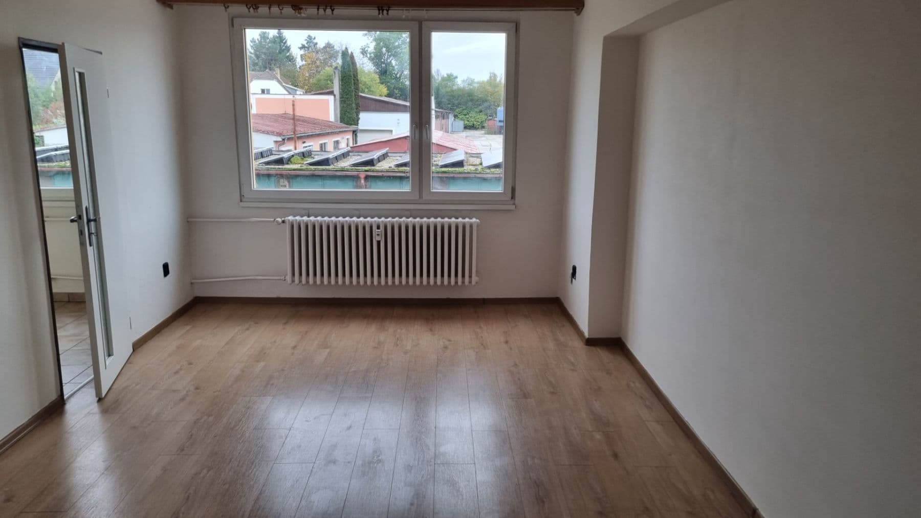 Pronájem bytu 2+1 65 m², Dr. E. Beneše, Bystřice, Středočeský kraj Pronájem bytu 2+1 65 m², Dr. E. Beneše, Bystřice, Středočeský kraj