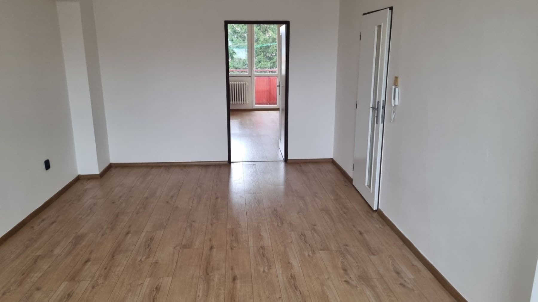 Pronájem bytu 2+1 65 m², Dr. E. Beneše, Bystřice, Středočeský kraj Pronájem bytu 2+1 65 m², Dr. E. Beneše, Bystřice, Středočeský kraj