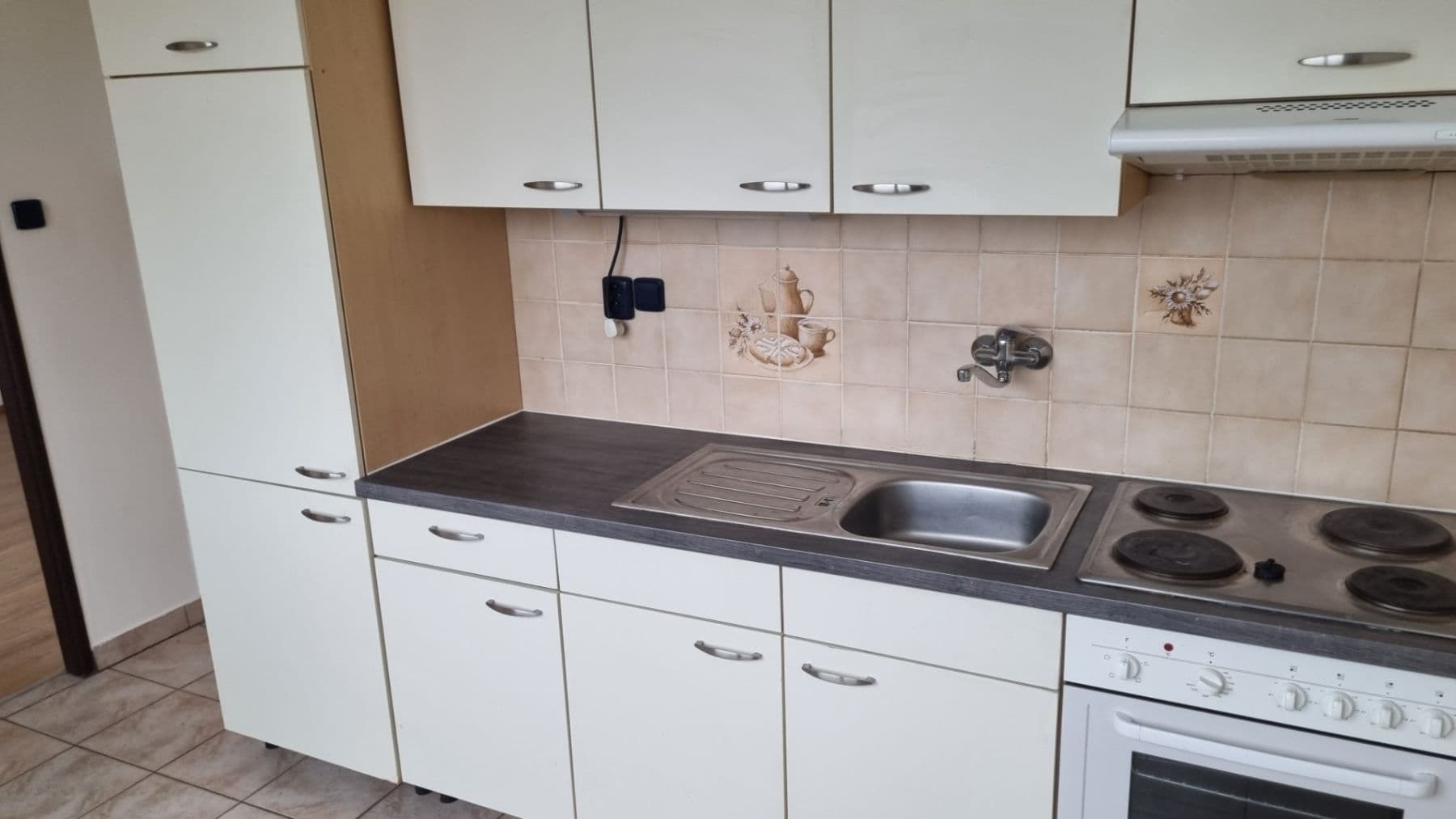 Pronájem bytu 2+1 65 m², Dr. E. Beneše, Bystřice, Středočeský kraj Pronájem bytu 2+1 65 m², Dr. E. Beneše, Bystřice, Středočeský kraj