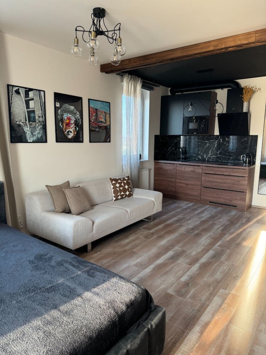 Pronájem bytu 1+kk 42 m², Honzíkova, Praha, Praha Pronájem bytu 1+kk 42 m², Honzíkova, Praha, Praha