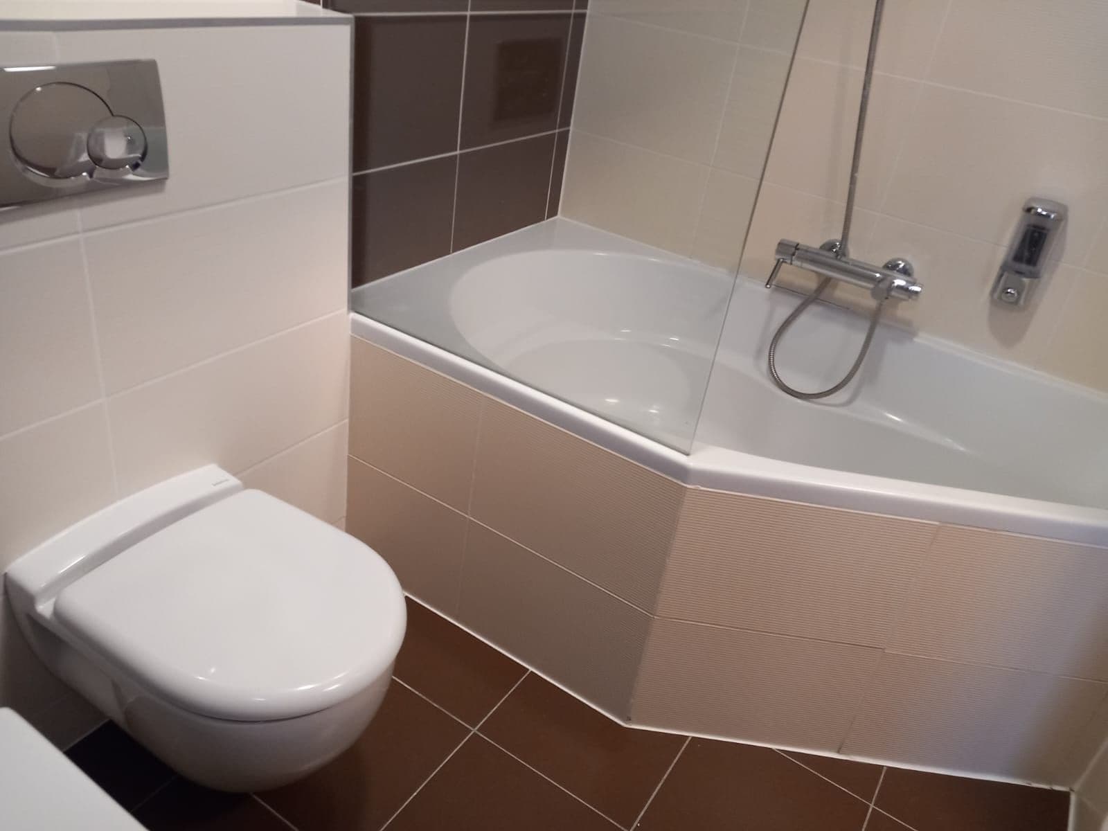 Pronájem bytu Garsoniéra 21 m², Suchdolské náměstí, Praha, Praha Pronájem bytu Garsoniéra 21 m², Suchdolské náměstí, Praha, Praha