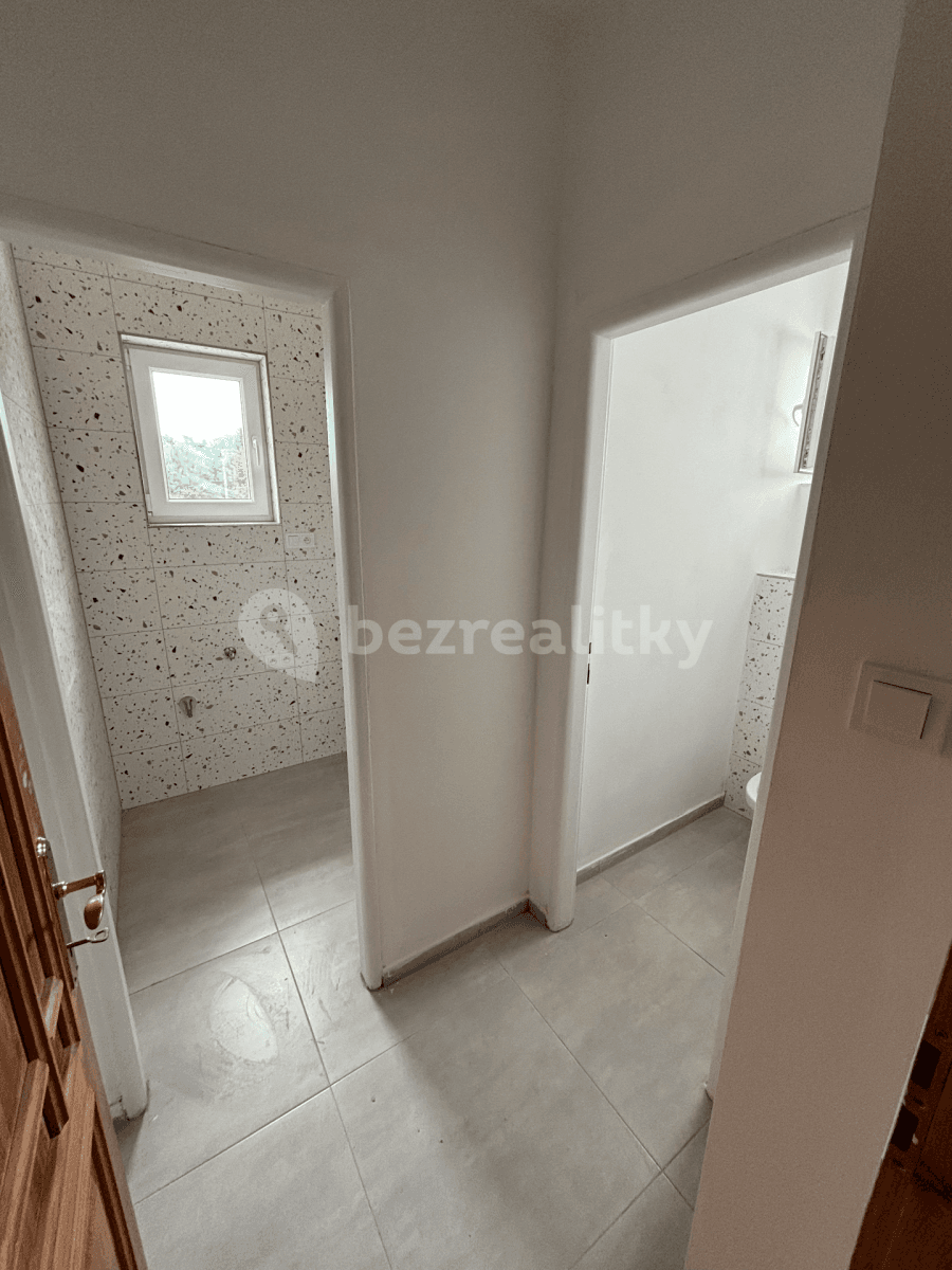 Pronájem bytu 4+1 100 m², Marty Rožánkové, Křelov-Břuchotín, Olomoucký kraj Pronájem bytu 4+1 100 m², Marty Rožánkové, Křelov-Břuchotín, Olomoucký kraj