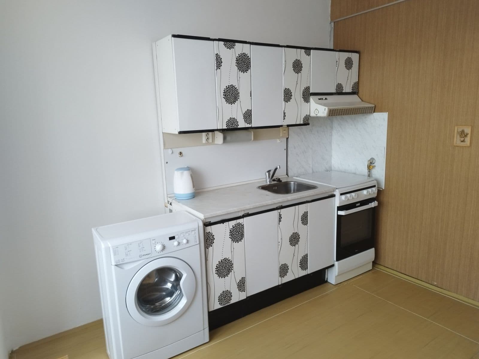 Pronájem bytu 1+1 39 m², Manětínská, Plzeň, Plzeňský kraj Pronájem bytu 1+1 39 m², Manětínská, Plzeň, Plzeňský kraj