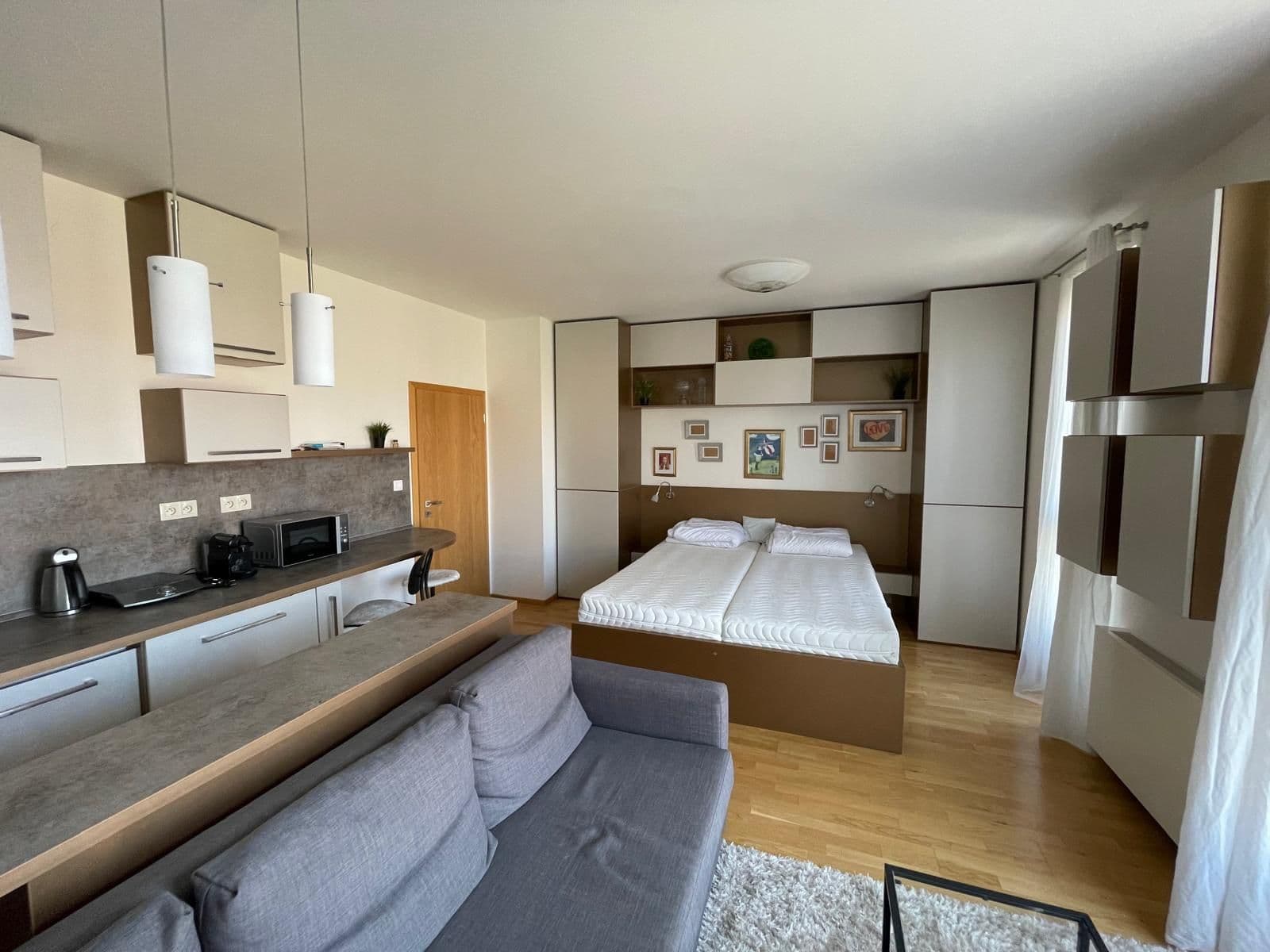 Prodej bytu 1+kk 36 m², U Roháčových kasáren, Praha, Praha Prodej bytu 1+kk 36 m², U Roháčových kasáren, Praha, Praha