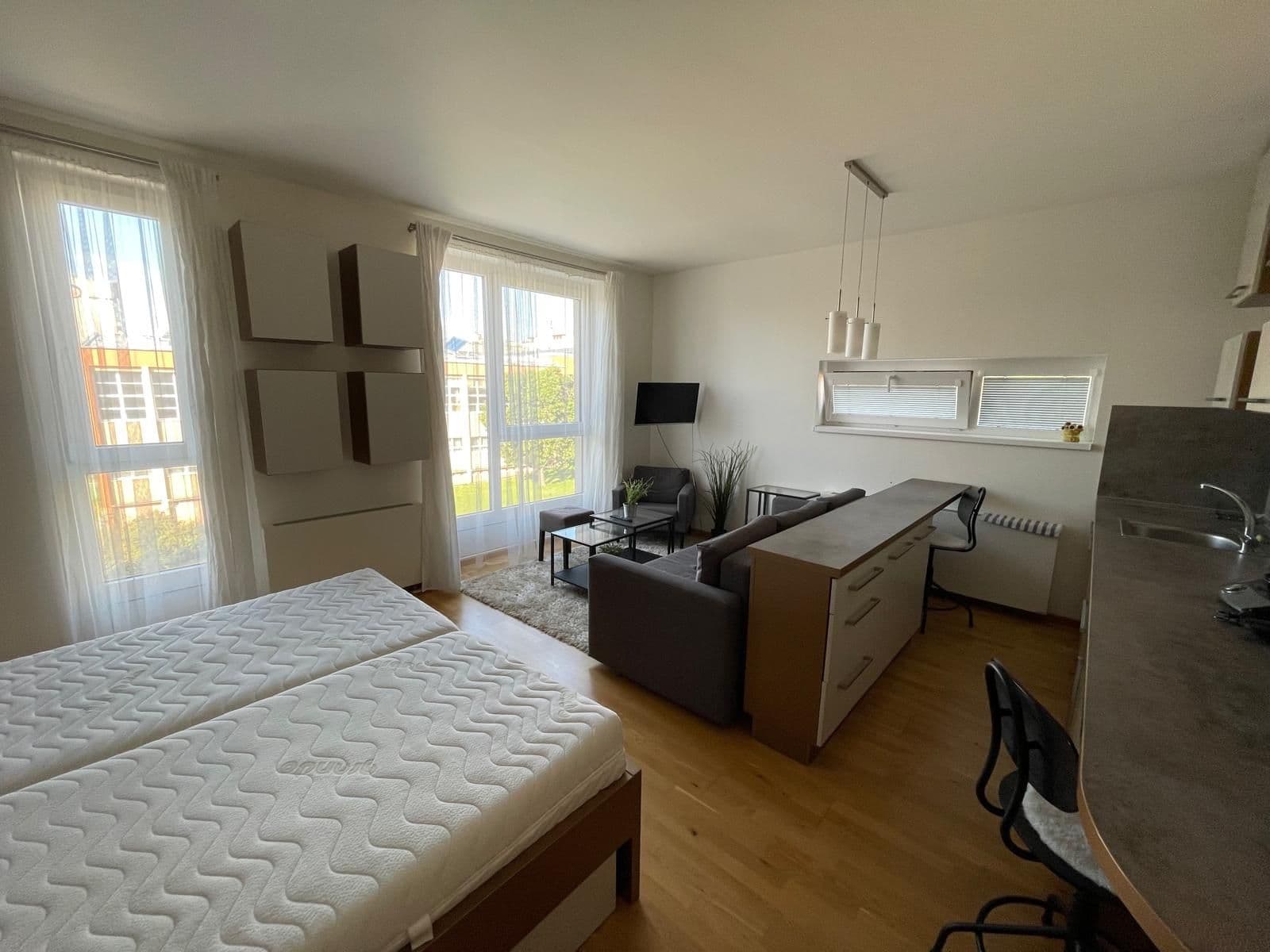 Prodej bytu 1+kk 36 m², U Roháčových kasáren, Praha, Praha Prodej bytu 1+kk 36 m², U Roháčových kasáren, Praha, Praha