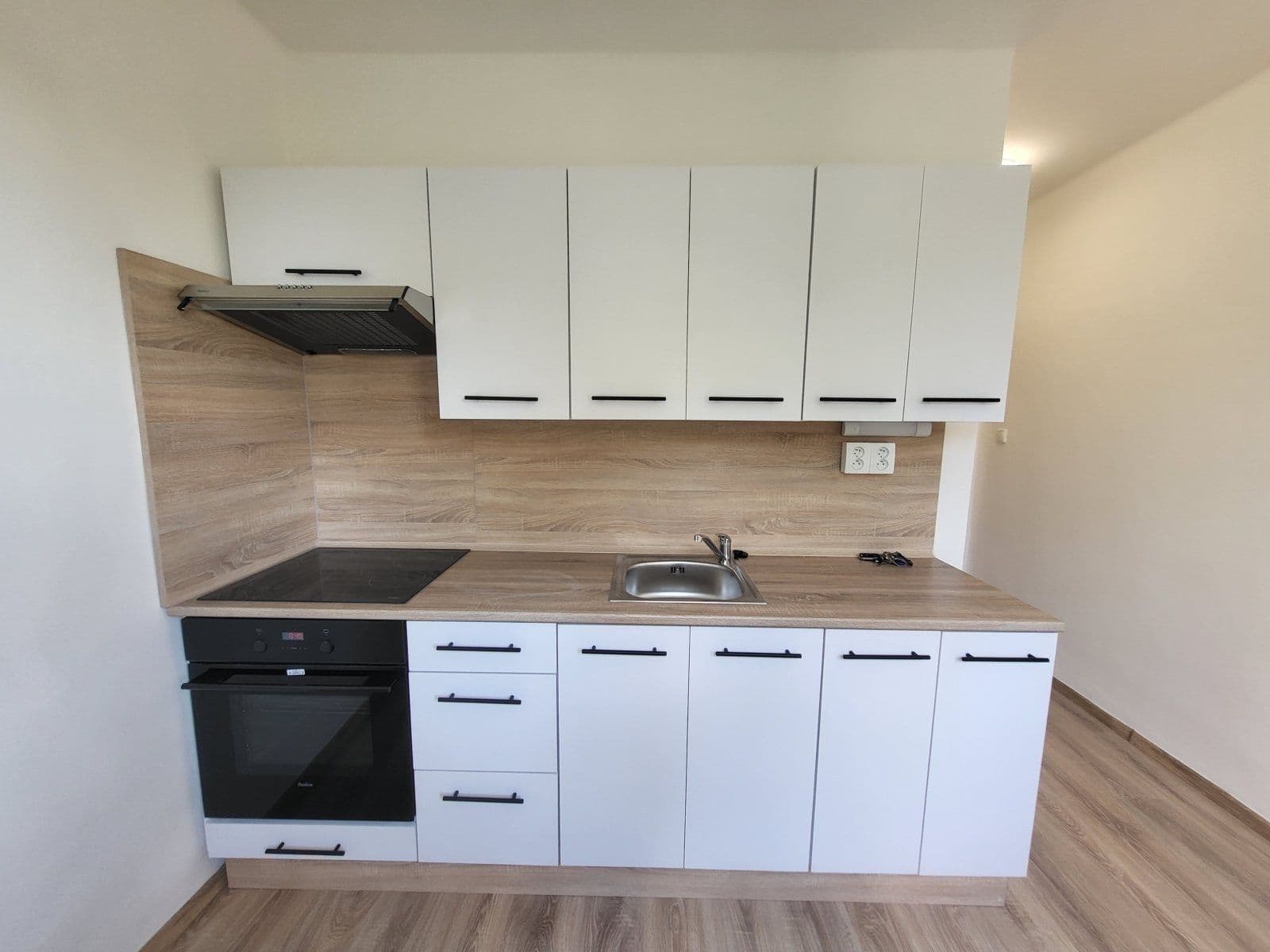 Pronájem bytu 2+1 50 m², Edisonova, Havířov, Moravskoslezský kraj Pronájem bytu 2+1 50 m², Edisonova, Havířov, Moravskoslezský kraj