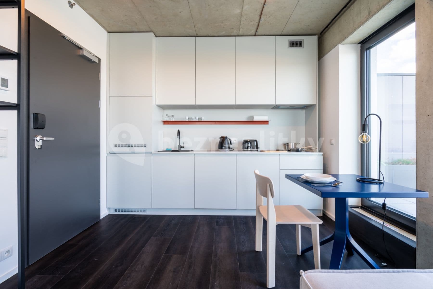 Pronájem bytu 1+kk 37 m², Obchodní, Říčany, Středočeský kraj Pronájem bytu 1+kk 37 m², Obchodní, Říčany, Středočeský kraj