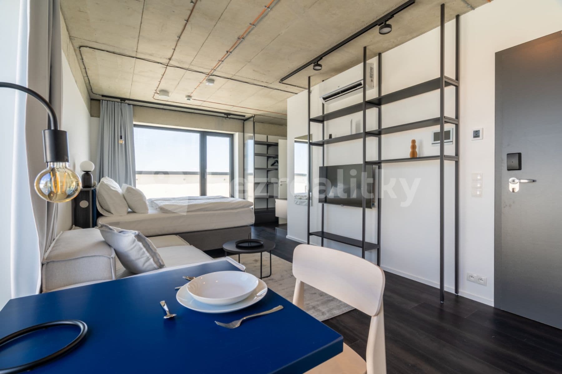 Pronájem bytu 1+kk 37 m², Obchodní, Říčany, Středočeský kraj Pronájem bytu 1+kk 37 m², Obchodní, Říčany, Středočeský kraj