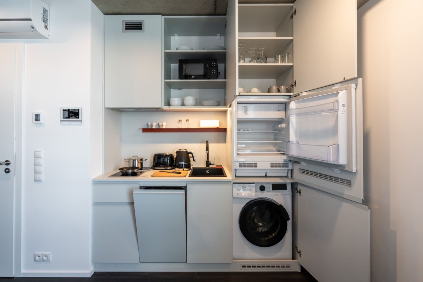 Pronájem bytu 1+kk 38 m², Obchodní, Říčany, Středočeský kraj Pronájem bytu 1+kk 38 m², Obchodní, Říčany, Středočeský kraj