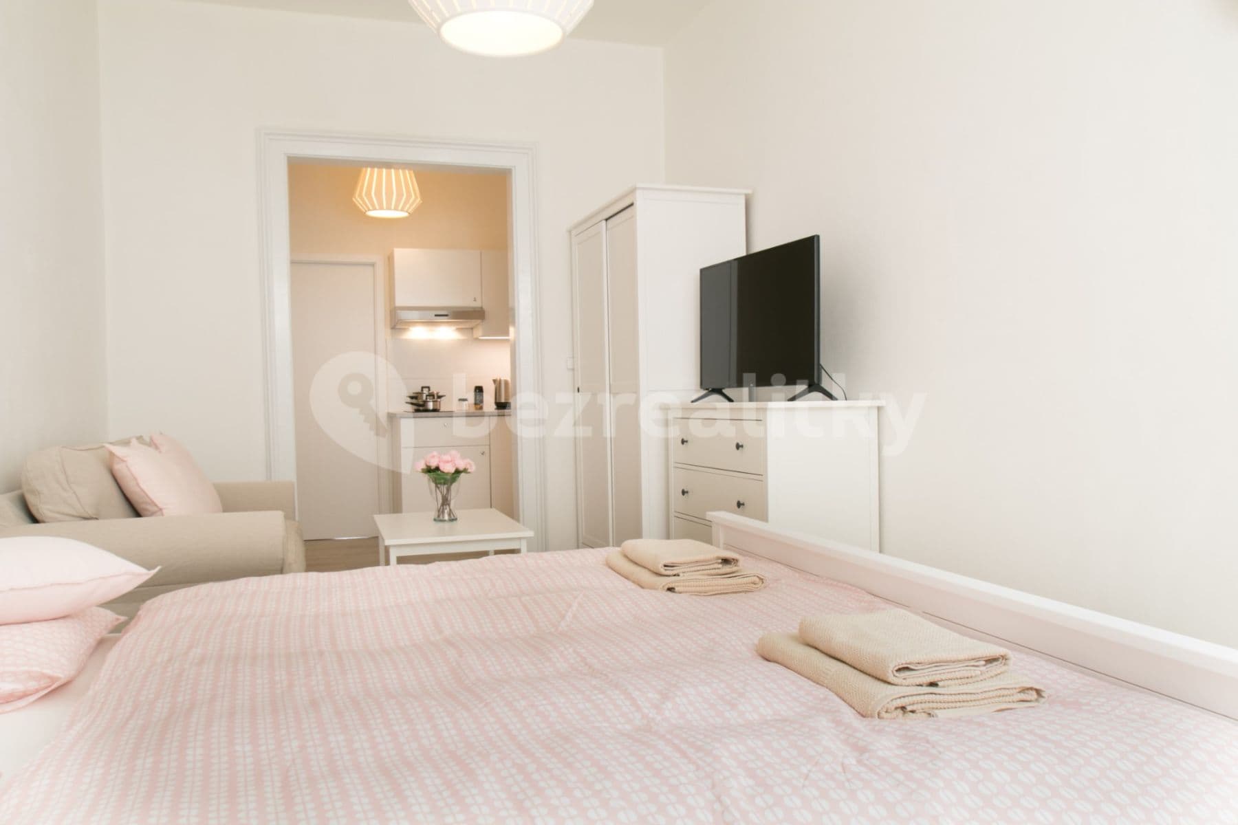 Pronájem bytu 1+1 33 m², Lidická, Praha, Praha Pronájem bytu 1+1 33 m², Lidická, Praha, Praha