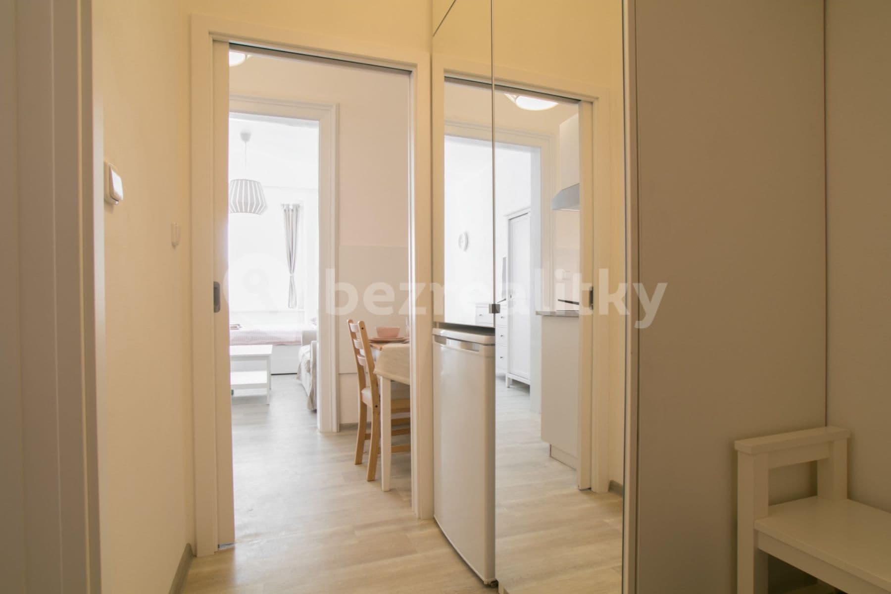 Pronájem bytu 1+1 33 m², Lidická, Praha, Praha Pronájem bytu 1+1 33 m², Lidická, Praha, Praha