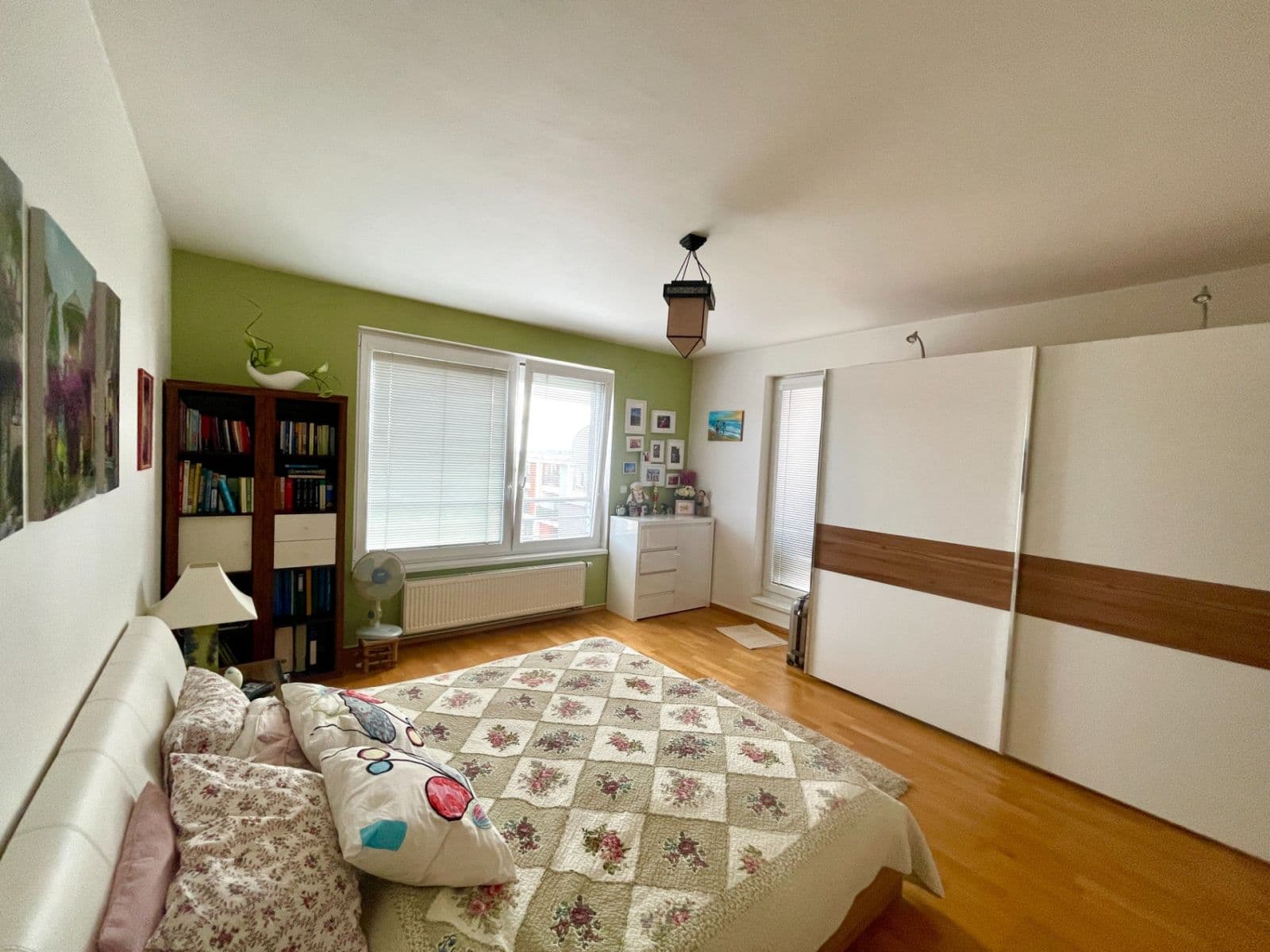 Pronájem bytu 4+1 164 m², Sazovická, Praha, Praha Pronájem bytu 4+1 164 m², Sazovická, Praha, Praha