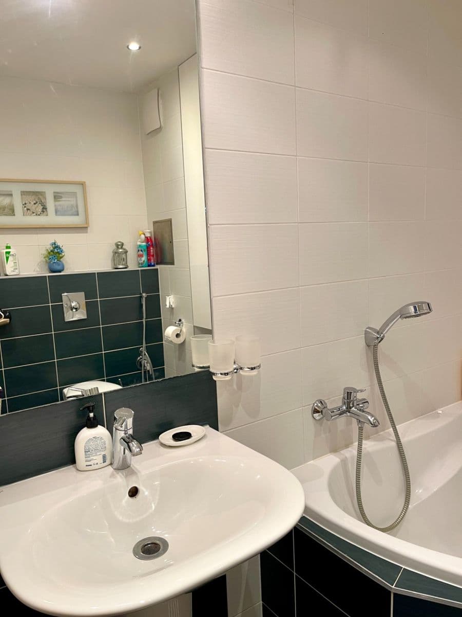 Pronájem bytu 4+1 164 m², Sazovická, Praha, Praha Pronájem bytu 4+1 164 m², Sazovická, Praha, Praha