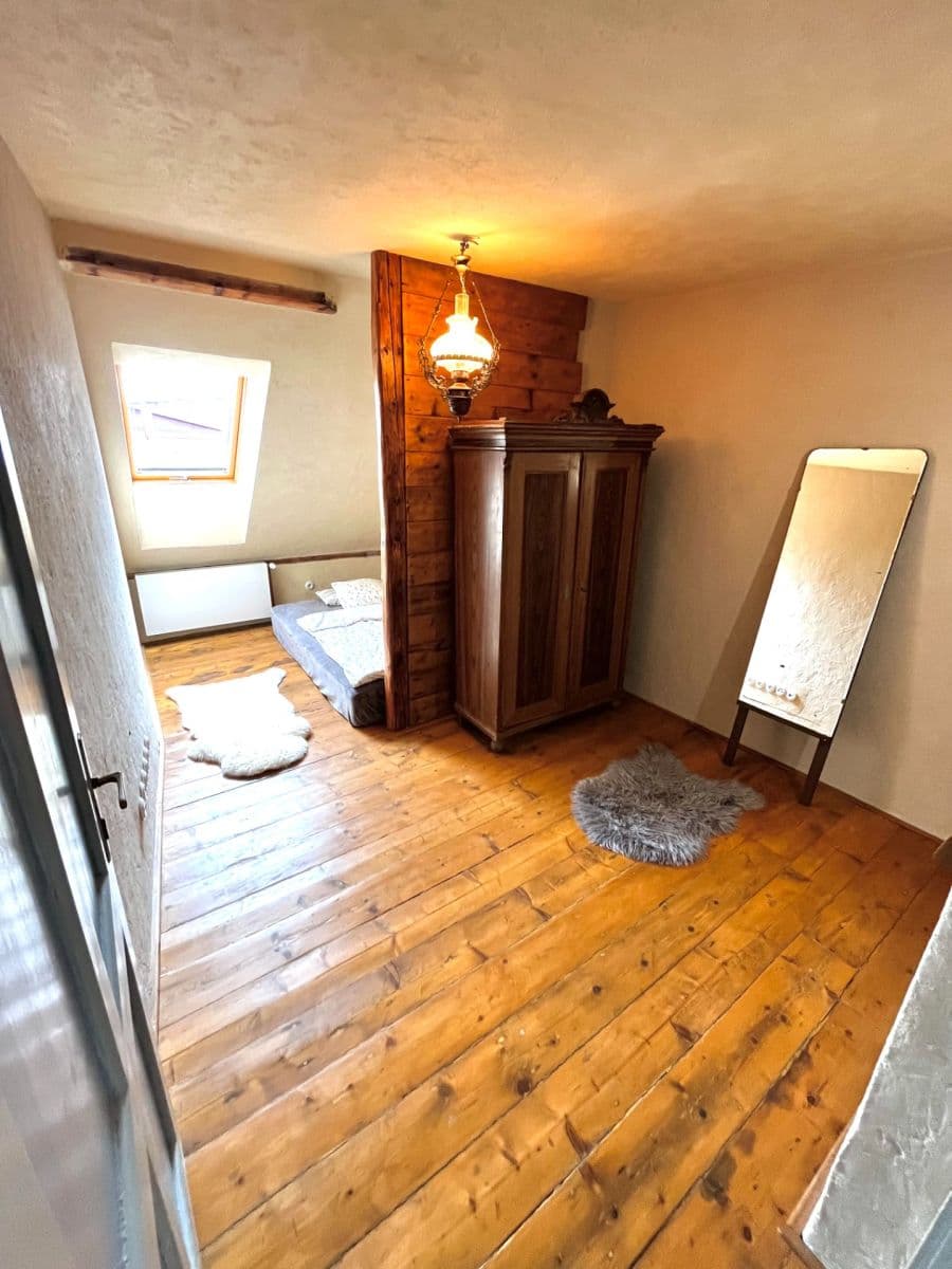 Pronájem domu 150 m², pozemek 200 m², Jízdecká, Nymburk, Středočeský kraj Pronájem domu 150 m², pozemek 200 m², Jízdecká, Nymburk, Středočeský kraj