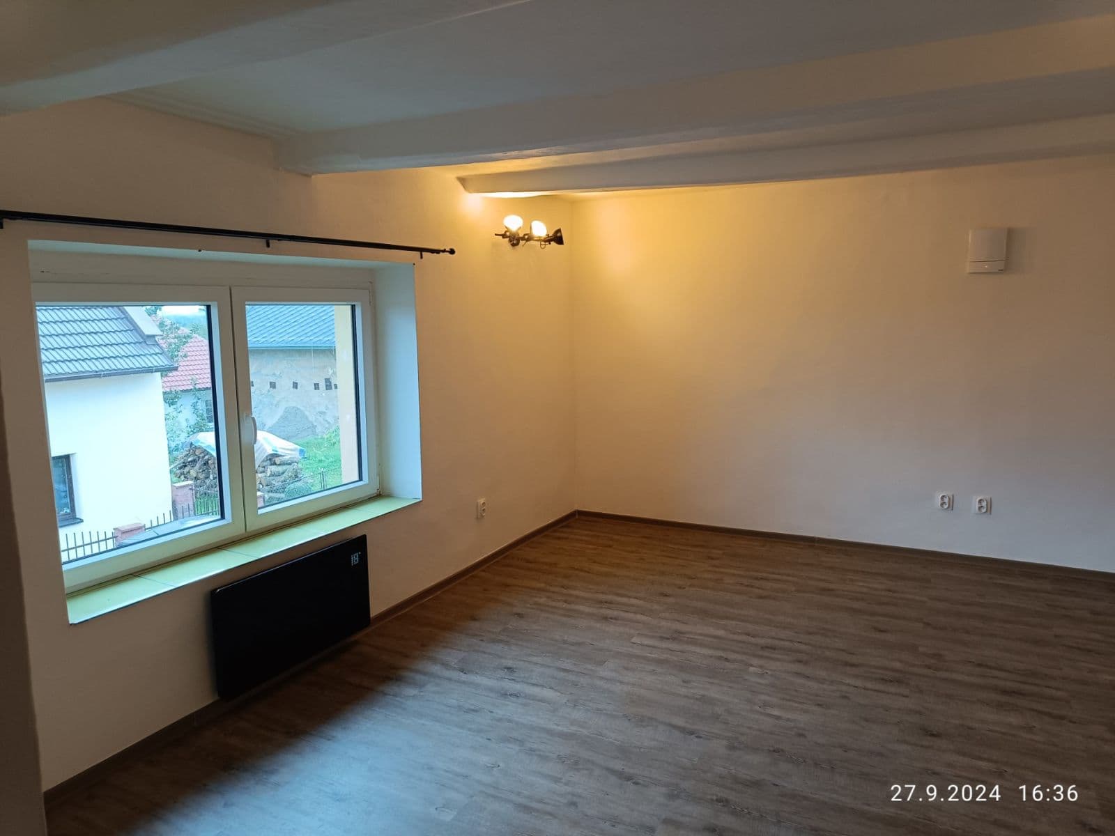 Pronájem bytu 1+kk 35 m², Nebužely, Středočeský kraj Pronájem bytu 1+kk 35 m², Nebužely, Středočeský kraj