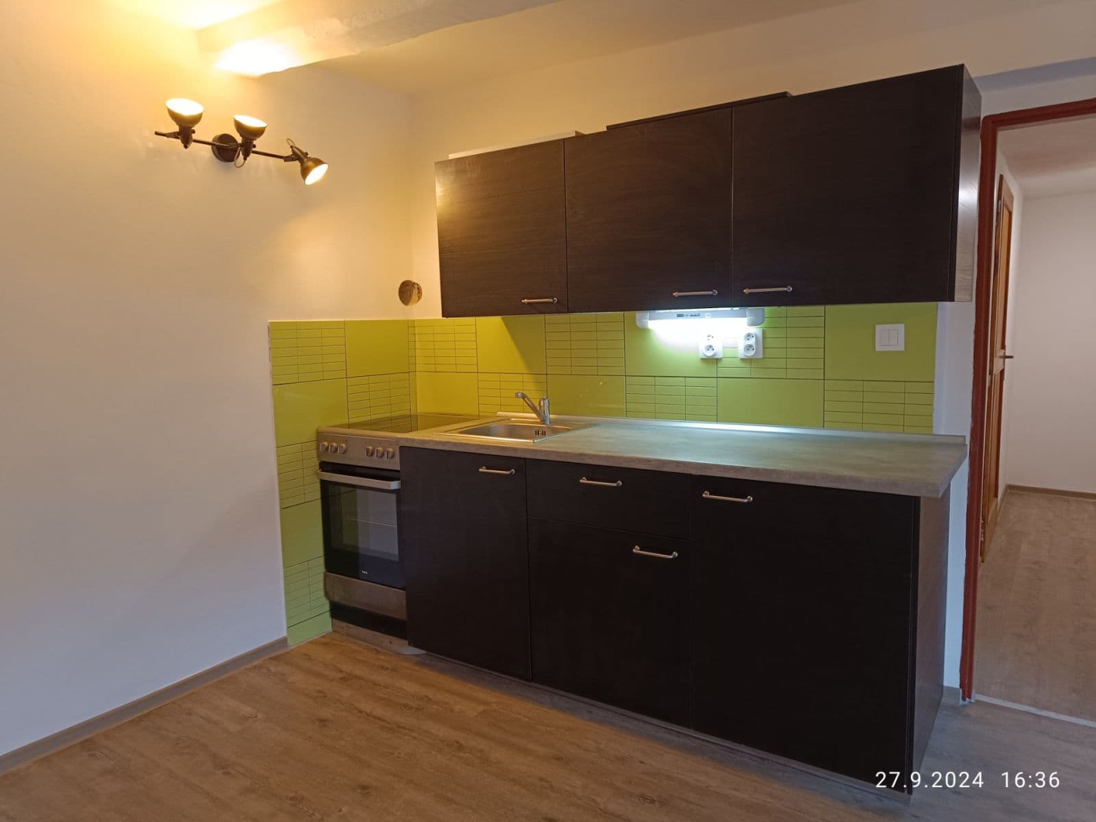 Pronájem bytu 1+kk 35 m², Nebužely, Středočeský kraj Pronájem bytu 1+kk 35 m², Nebužely, Středočeský kraj