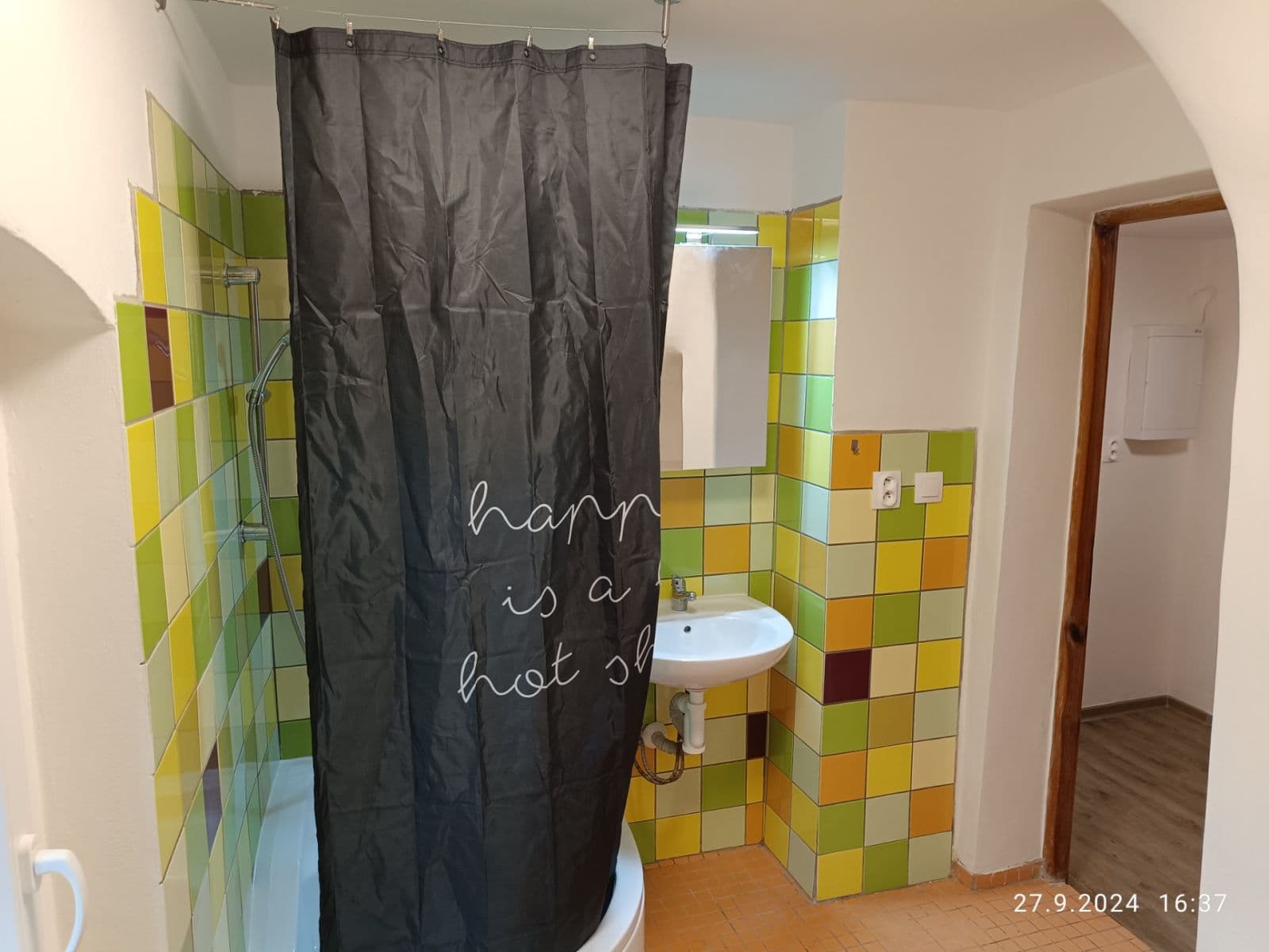 Pronájem bytu 1+kk 35 m², Nebužely, Středočeský kraj Pronájem bytu 1+kk 35 m², Nebužely, Středočeský kraj