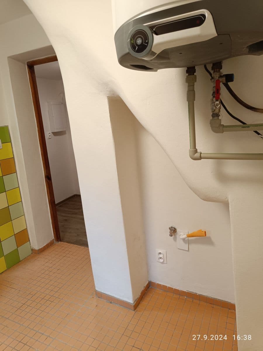 Pronájem bytu 1+kk 35 m², Nebužely, Středočeský kraj Pronájem bytu 1+kk 35 m², Nebužely, Středočeský kraj