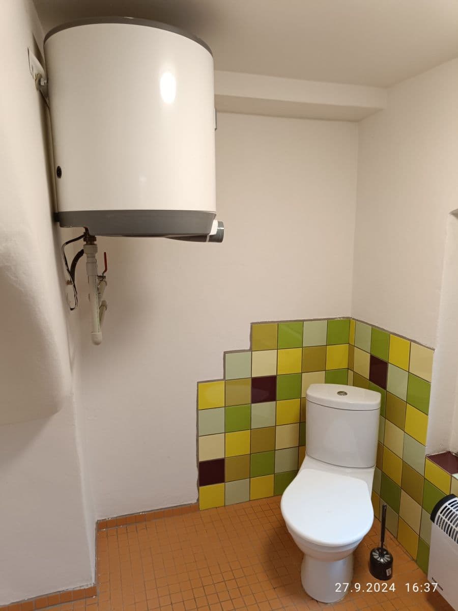 Pronájem bytu 1+kk 35 m², Nebužely, Středočeský kraj Pronájem bytu 1+kk 35 m², Nebužely, Středočeský kraj