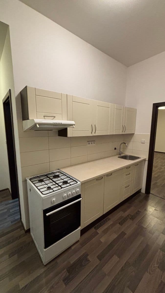 Pronájem bytu 2+kk 37 m², Kamenická, Praha, Praha Pronájem bytu 2+kk 37 m², Kamenická, Praha, Praha