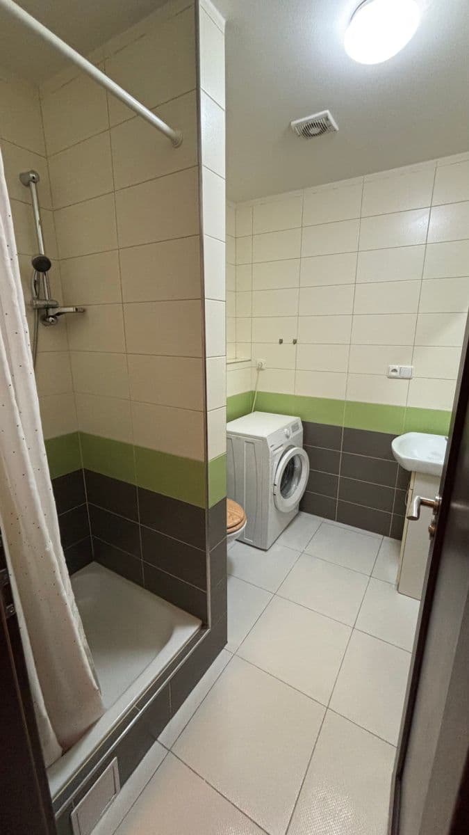 Pronájem bytu 2+kk 37 m², Kamenická, Praha, Praha Pronájem bytu 2+kk 37 m², Kamenická, Praha, Praha