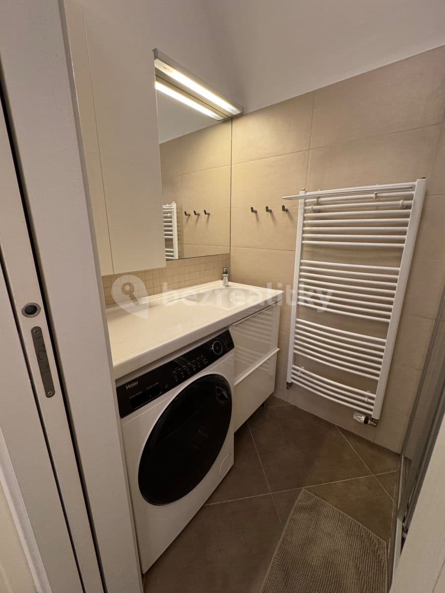 Pronájem bytu 1+1 55 m², V Jirchářích, Praha, Praha Pronájem bytu 1+1 55 m², V Jirchářích, Praha, Praha