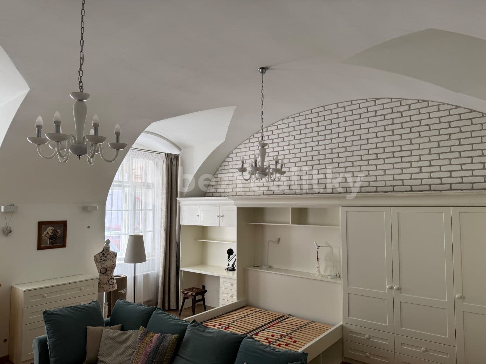 Pronájem bytu 1+1 55 m², V Jirchářích, Praha, Praha Pronájem bytu 1+1 55 m², V Jirchářích, Praha, Praha