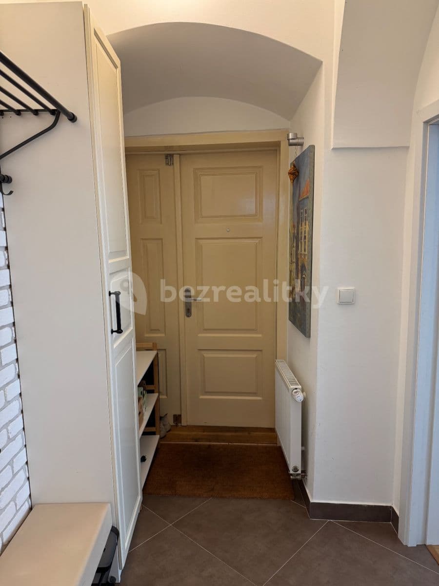 Pronájem bytu 1+1 55 m², V Jirchářích, Praha, Praha Pronájem bytu 1+1 55 m², V Jirchářích, Praha, Praha