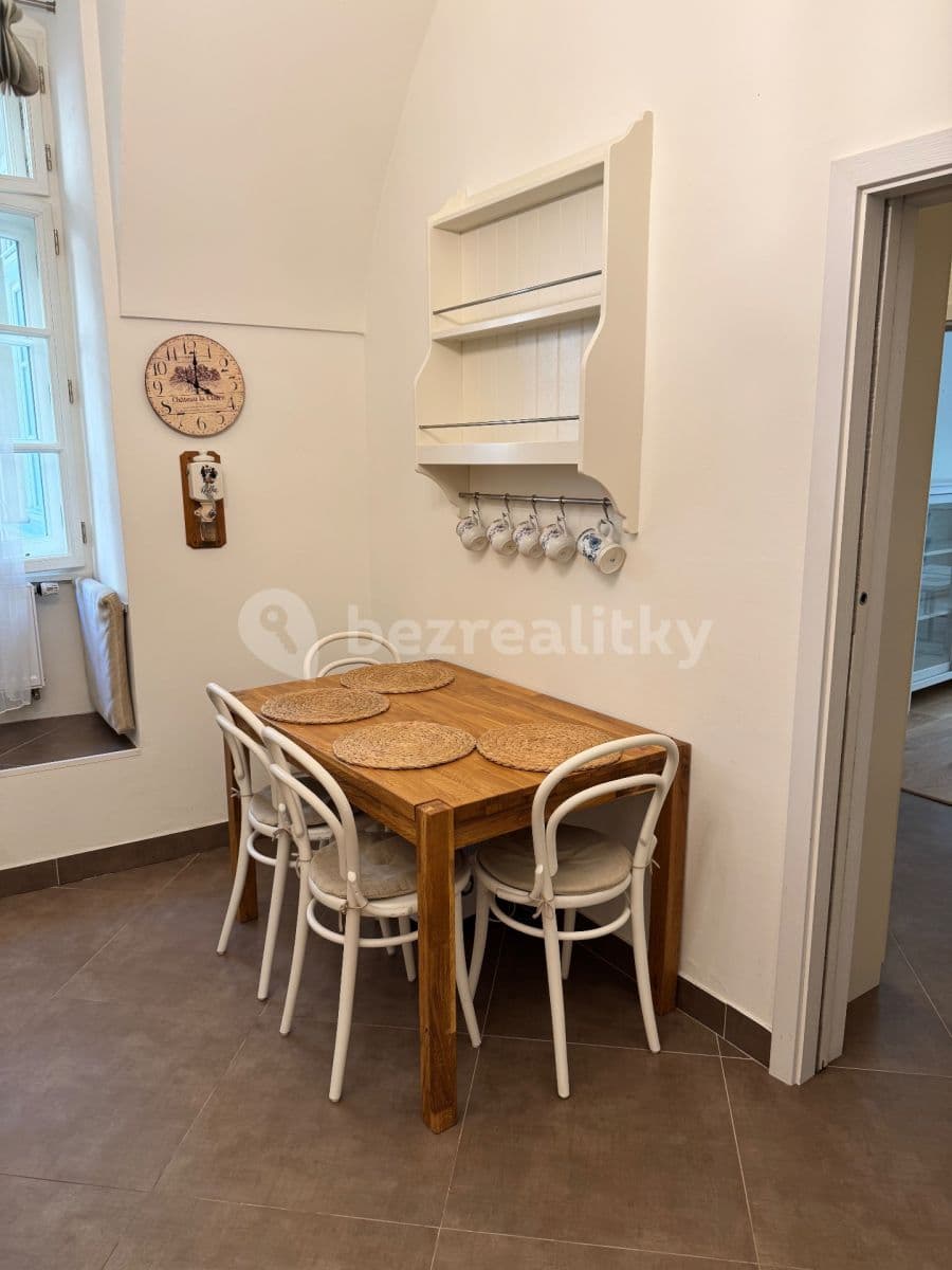 Pronájem bytu 1+1 55 m², V Jirchářích, Praha, Praha Pronájem bytu 1+1 55 m², V Jirchářích, Praha, Praha