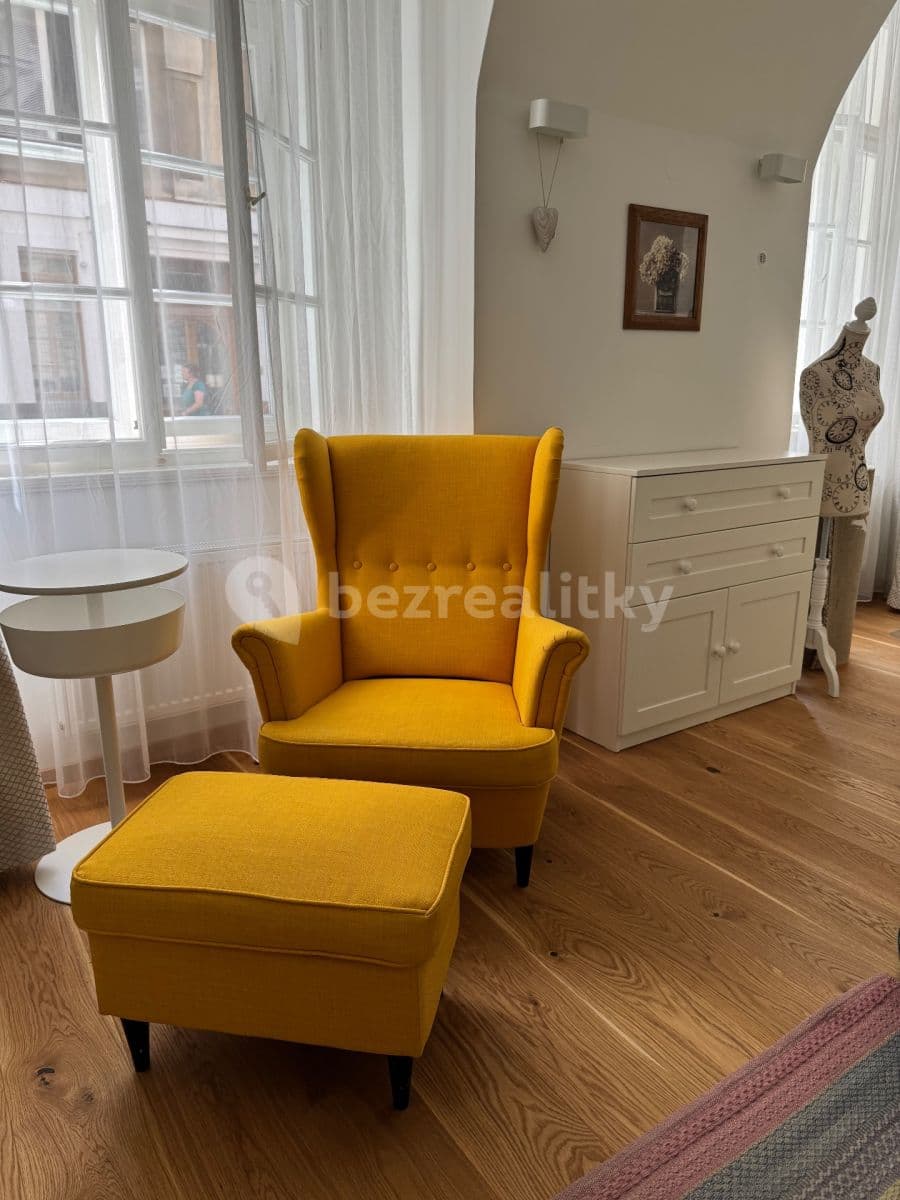 Pronájem bytu 1+1 55 m², V Jirchářích, Praha, Praha Pronájem bytu 1+1 55 m², V Jirchářích, Praha, Praha