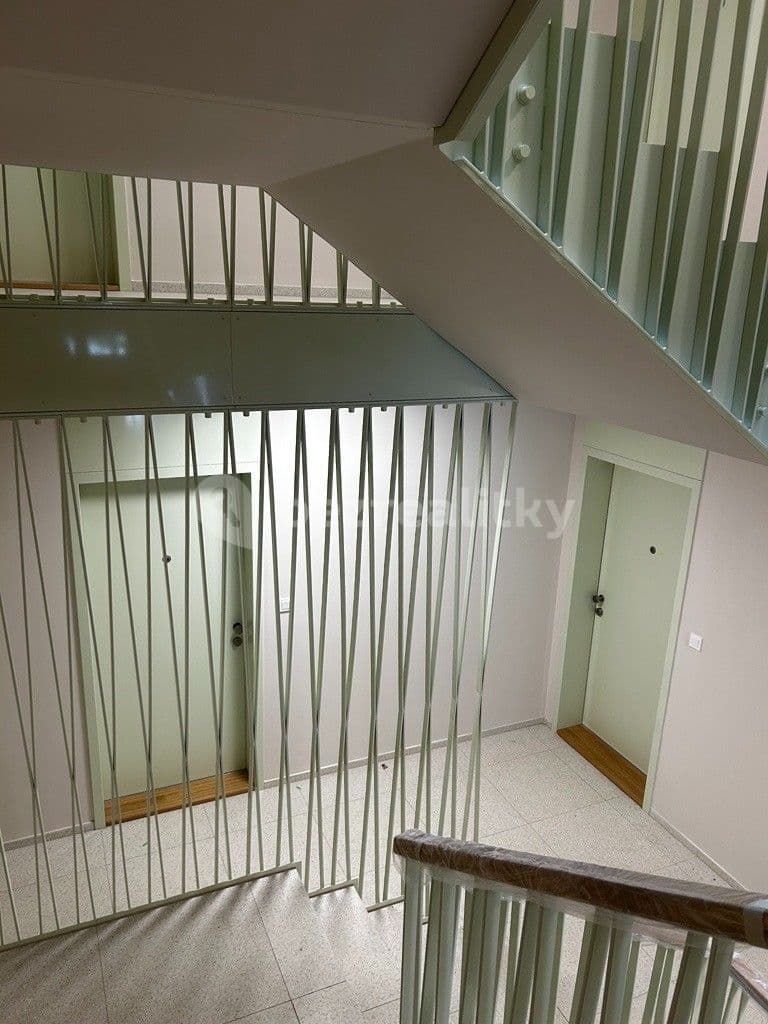 Pronájem bytu 2+kk 56 m², Pod Juliskou, Praha, Praha Pronájem bytu 2+kk 56 m², Pod Juliskou, Praha, Praha