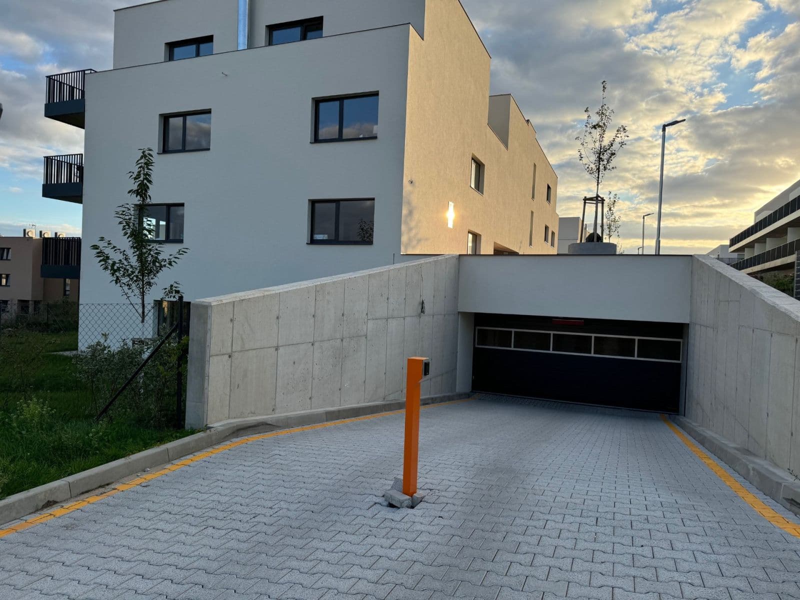 Pronájem bytu 2+kk 45 m², U Židovského hřbitova, Beroun, Středočeský kraj Pronájem bytu 2+kk 45 m², U Židovského hřbitova, Beroun, Středočeský kraj