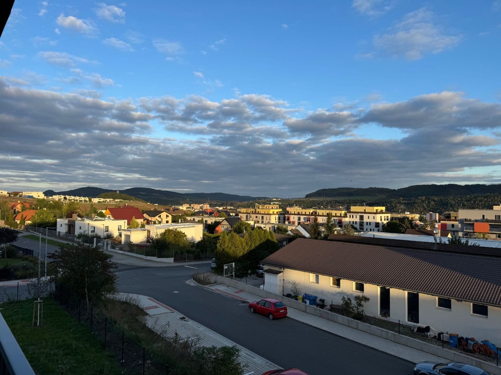 Pronájem bytu 2+kk 45 m², U Židovského hřbitova, Beroun, Středočeský kraj Pronájem bytu 2+kk 45 m², U Židovského hřbitova, Beroun, Středočeský kraj