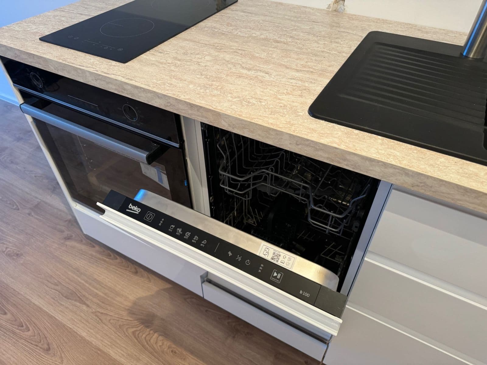 Pronájem bytu 2+kk 45 m², U Židovského hřbitova, Beroun, Středočeský kraj Pronájem bytu 2+kk 45 m², U Židovského hřbitova, Beroun, Středočeský kraj