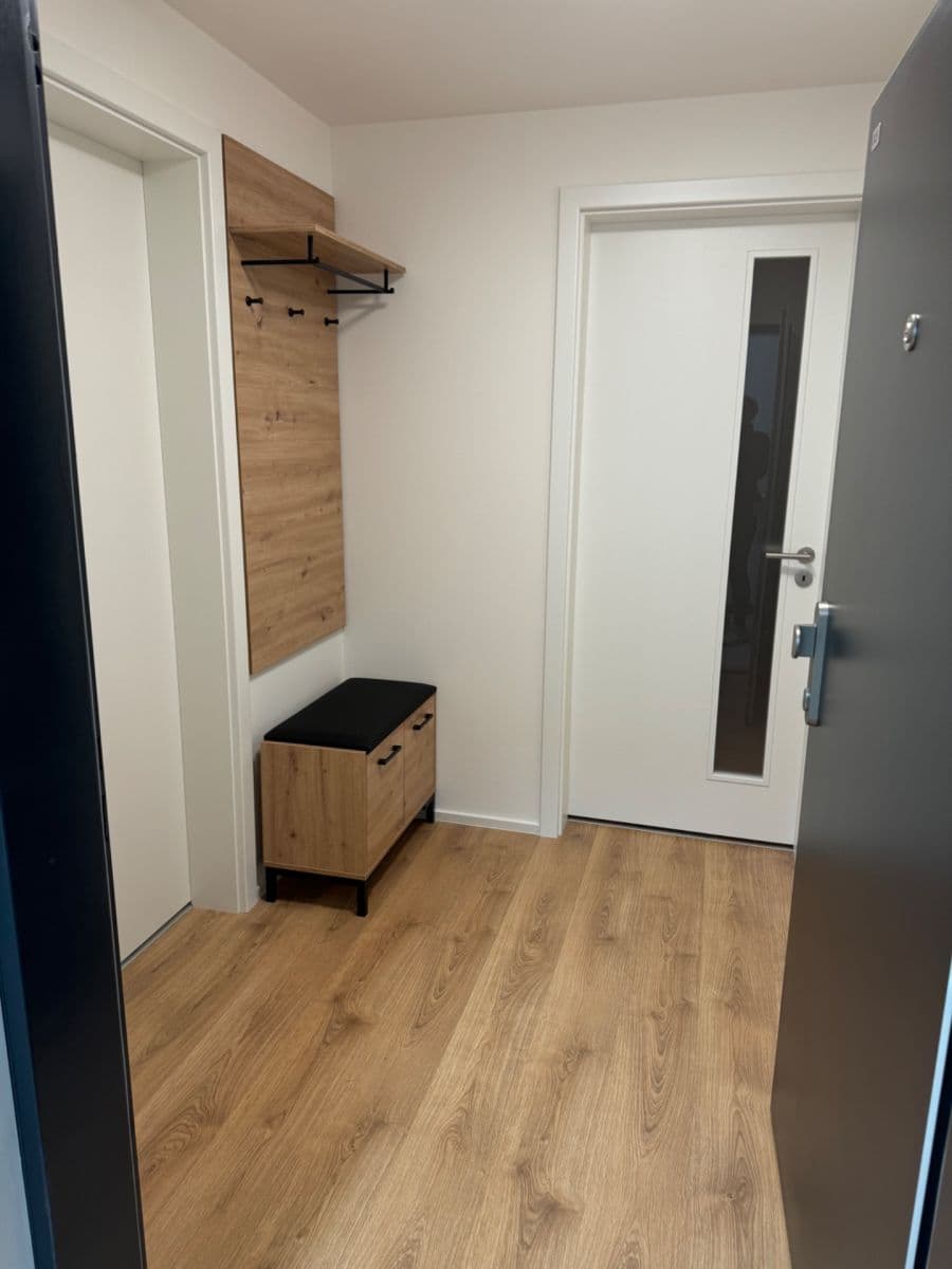 Pronájem bytu 2+kk 45 m², U Židovského hřbitova, Beroun, Středočeský kraj Pronájem bytu 2+kk 45 m², U Židovského hřbitova, Beroun, Středočeský kraj